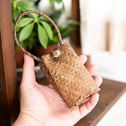 手のひらサイズの編みポーチ 天然素材パンダンリーフ製 - サブ3