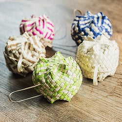 【7cm】プチパンダン - バリのやさしい編みかご - 中の商品写真