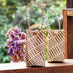 【自由に選べる2個セット】ミニサイズの編みポーチ 天然素材パンダンリーフ製 スマートフォンなどに - サブ2