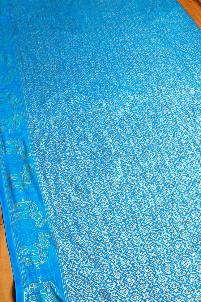 インドネシア伝統模様 ろうけつ染めデザインのレーヨンバティック布〔184cm*111cm〕 の通販 - TIRAKITA.COM