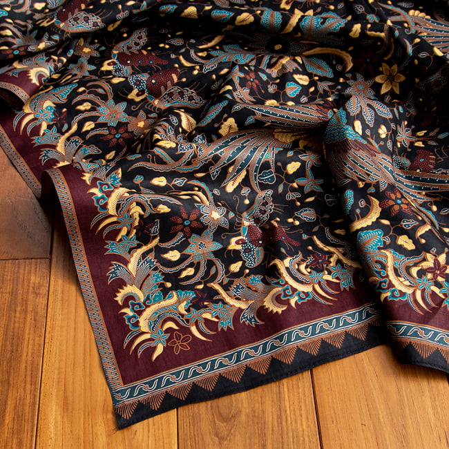 インドネシア伝統模様　ろうけつ染めデザインのコットンバティック〔203cm*108cm〕 5 - フチ部分の拡大写真です
