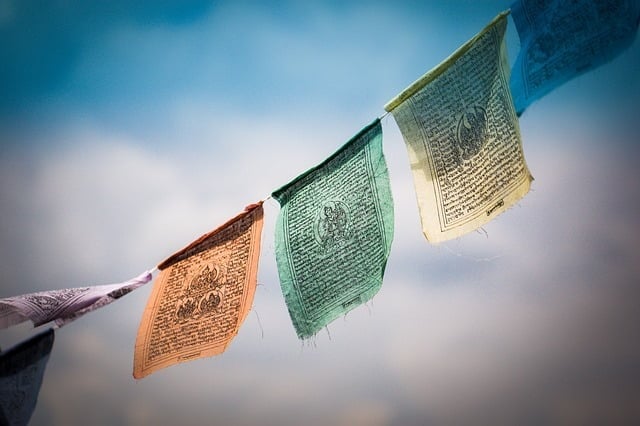 タルチョ チベットの5色の旗 - TIRAKITA.COM