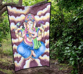 ガネーシャの最高級ブラシペイントバティック【240cm x 140cm】