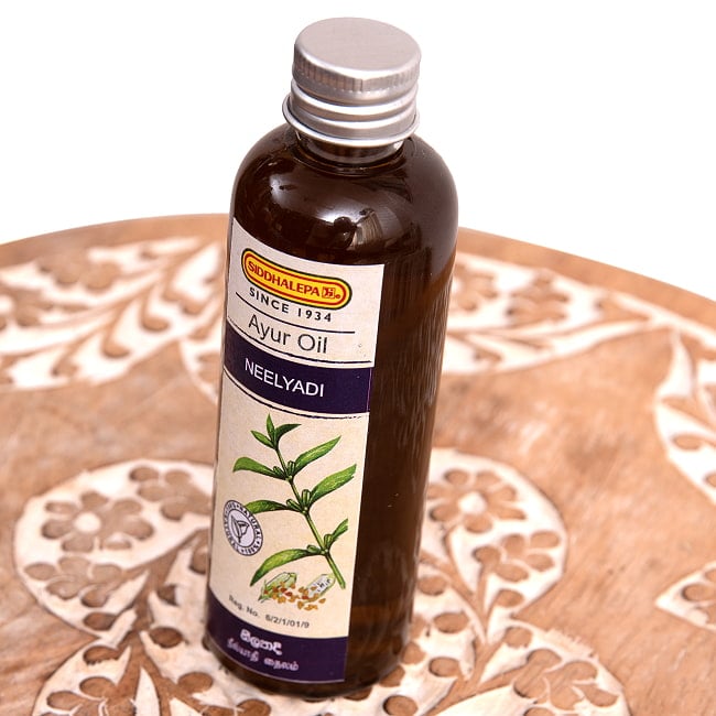 シダレッパ　ニールヤーディ　オイル - Neelyadi Oil 100ml 5 - 斜めから撮影しました