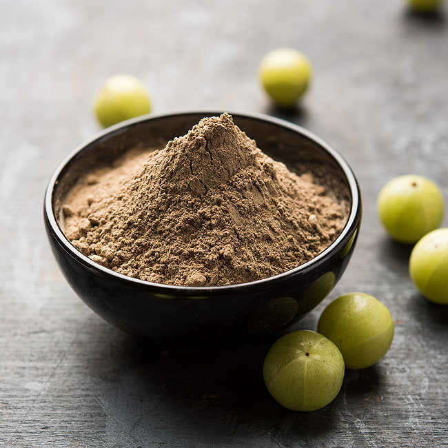 【送料無料・4個セット】アムラパウダー [AMLA POWDER] - 100g 5 - アムラの実とアムラパウダーです