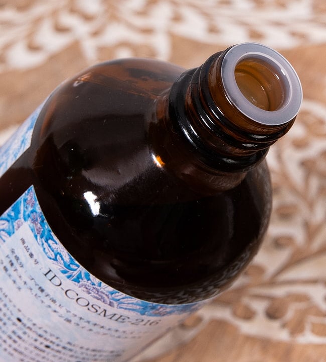 【6個セット】ダンワンタラム タイラム[Dhanwantharam Thailam 100ml] 7 - 漏れ防止のために中にキャップが入っています