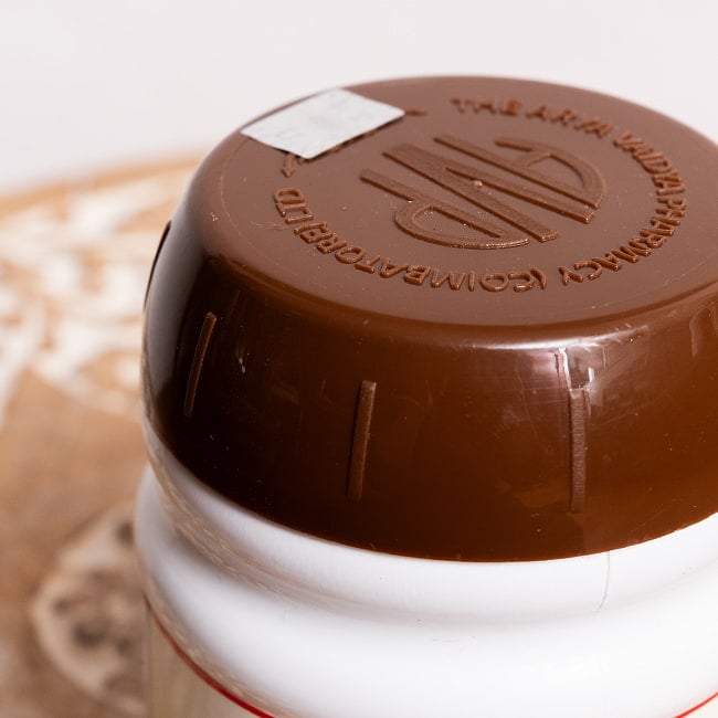 【6個セット】ＡＶＰ　ケシーニ　ヘアケアパウダー[Kesini 100g] 4 - 蓋の写真です。スクリューボトルになっています。