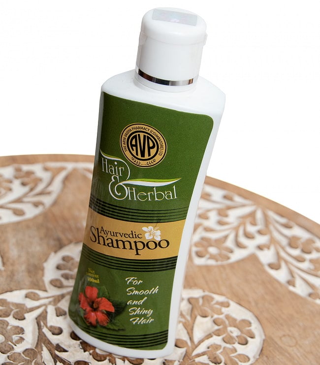 【送料無料・10個セット】ＡＶＰ　ヘアー＆ハーバル　シャンプー[Hair & Herbal Ayurvedic Shampoo 100ml] 3 - 斜めから撮影しました