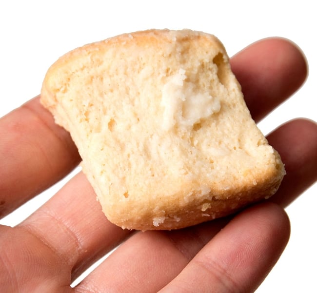 [PRAN]BABY TOAST - バングラデッシュのビスケット 6 - 中にはこの様なラスクタイプのブレッドが入っています