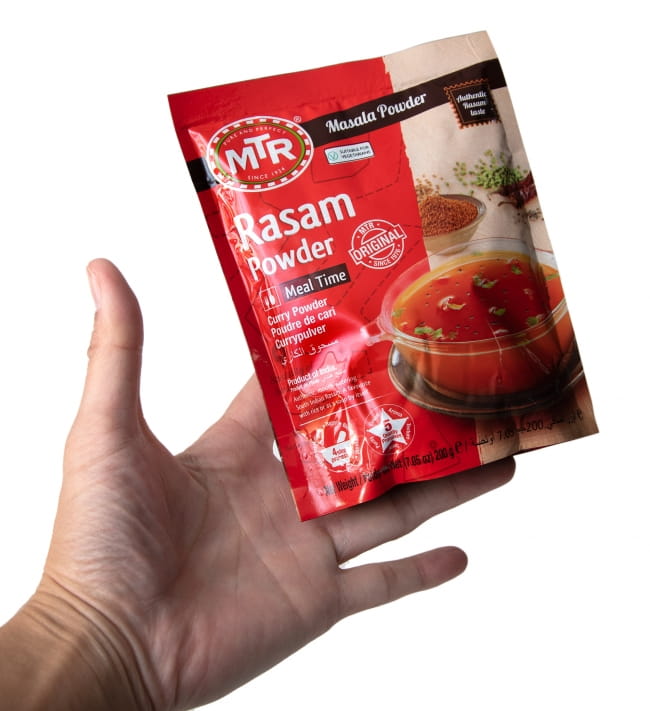 ラサム カレー パウダー Rasam Powder 【MTR】 6 - サイズ比較のために手に持ってみました