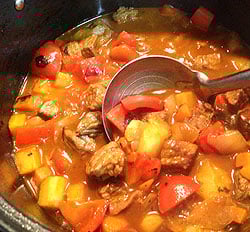 フィリピン料理 メニュードの素 - Menudo Afritada 【MamaSita’s】 - サブ2