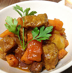 フィリピン料理 メニュードの素 - Menudo Afritada 【MamaSita’s】 - サブ3