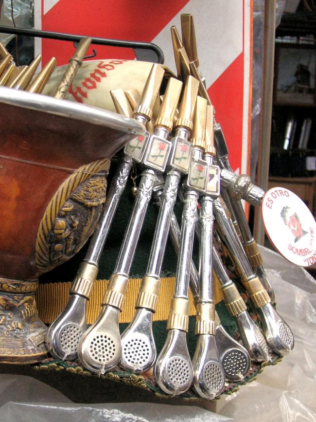 マテ茶 グリーン Box 【Tea Boutique】 3 - ボンビジャです。色々な形がありますが、濾し口があるストローと言えばいいでしょうか?