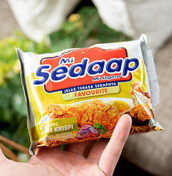 【Mi Sedaap】Mi Goreng Ayam Krispi インスタント焼きそば アヤムクリスピー(ミーゴレン味クリスピーオニオン)  - サブ3