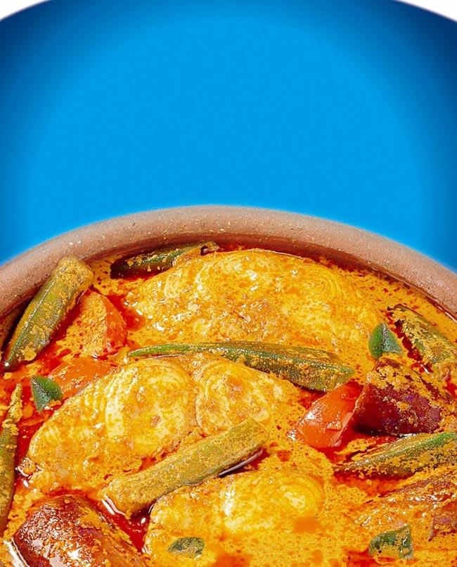 マレーシア料理の素 - フィッシュ カレー ソース 【Brahim】 2 - お好きなお魚でどうぞ。野菜も一緒に入れると美味しいですよ。