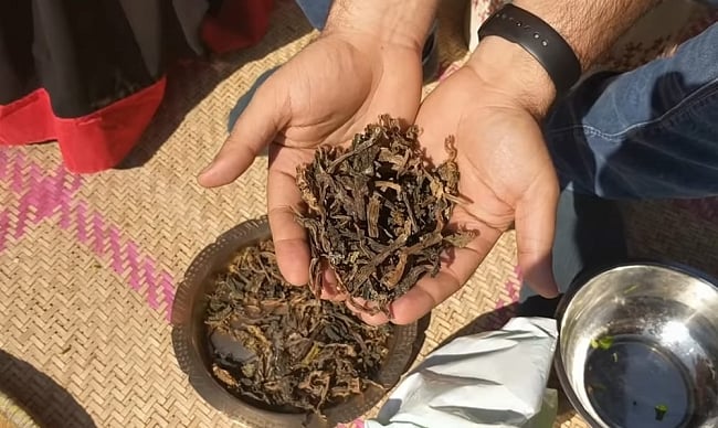 グンドゥルック 50g ネパールの乾燥発酵青菜 3 - グンドゥルックはこのような食材です。