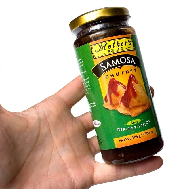 サモサチャツネ - Samosa Chutney 275g 【Mother】の商品写真 3枚目 サイズ比較のために手に持ってみました