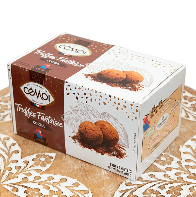 チョコレート - トリフファンタジー 【CEMOI】の写真1枚目です。豪華な箱入りトリュフファンタジー。美味しさが伝わります。CEMOI,チョコレート,お菓子,冬季限定,チョコ