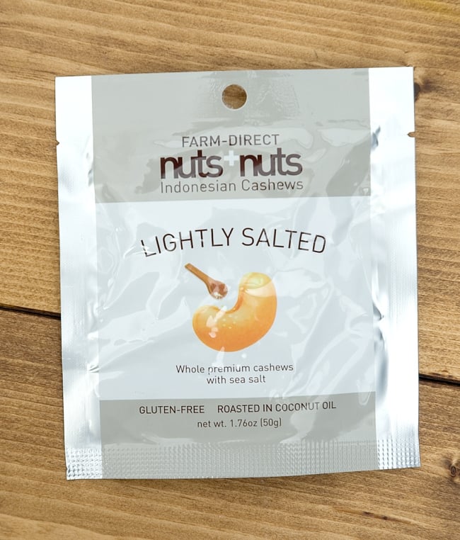 カシューナッツ スナック - ライトソルト Cashewnut LightlySalted 50ｇ  【nuts ＋ nuts】の写真1枚目です。写真インドネシア お菓子,お菓子,カシューナッツ,スパイス,マサラ