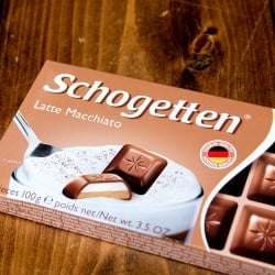 〔TRUMPF〕ドイツ製　トランフのチョコレート4種セット　人気のSchogettenシリーズの写真