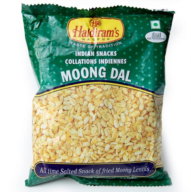 インドのお菓子 フライドビーンズ ムングダル - MOONG DAL 150g 5 - 白背景で撮影しました