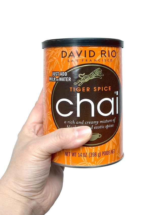 チャイ　タイガースパイス − Chai TIGER SPICE 【DAVID RIO】 3 - カップに熱いお湯又はホットミルクを注いで混ぜるだけ。