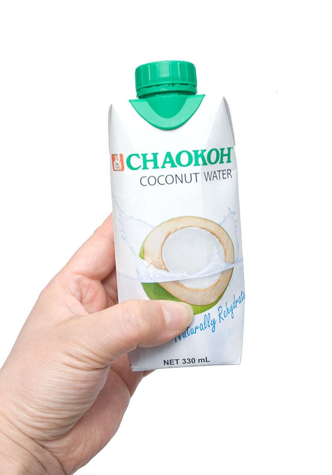 ココナッツウォーター　紙パック　【CHAOKOH】　小　サイズ　[330ml]　の通販