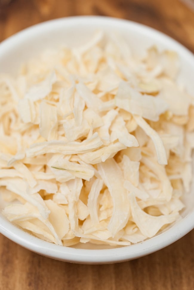 乾燥オニオン　Dehydrated Onion 【100ｇパック】 2 - いろいろな料理にお使えいいただけます。