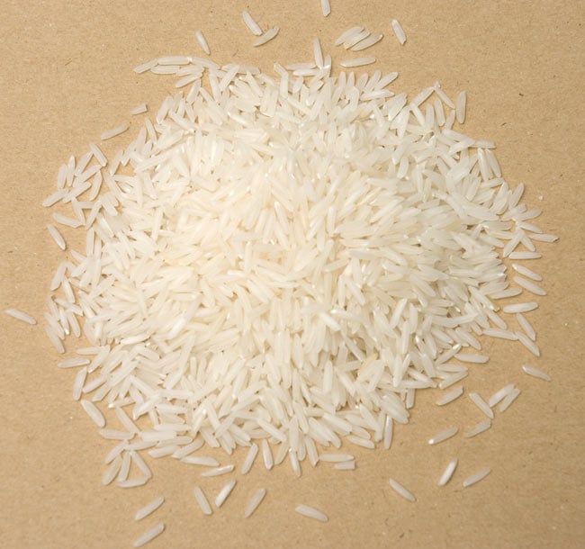 バスマティライス 高級品 1kg − Basmati Rice  【LAL QILLA】 2 - 長粒米です。非常に長いですね。