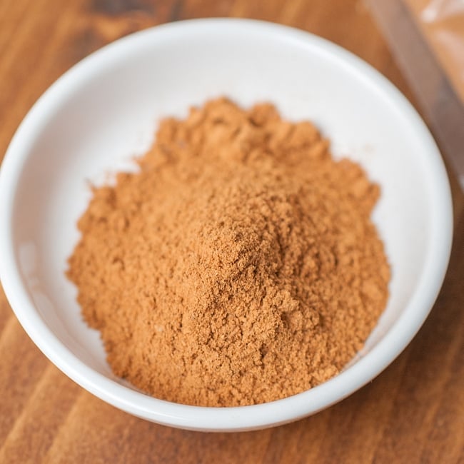 シナモンパウダー　Cinnamon　powder 【100g袋入】の写真1枚目です。甘い香りのシナモンですシナモン,ニッキ,スパイス,カレー,チャイ,インド料理