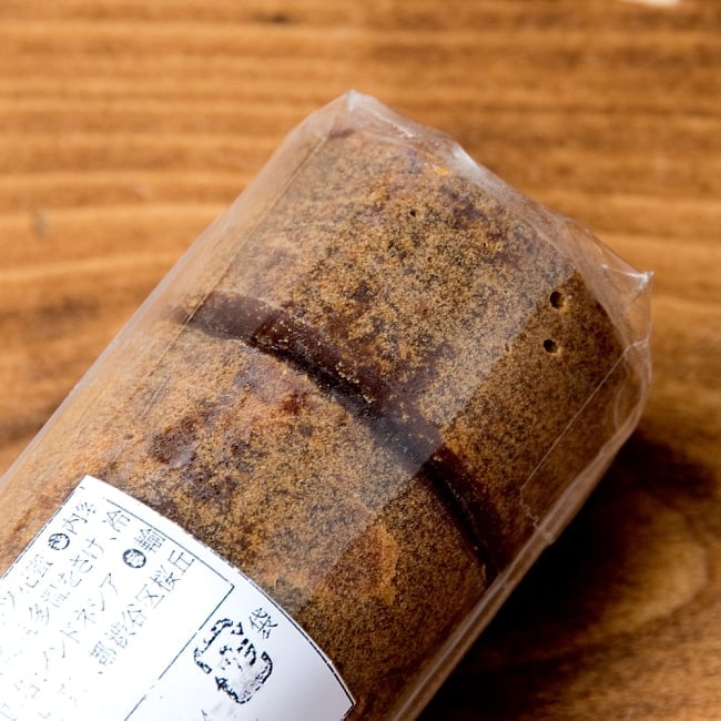 【送料無料・10個セット】パームシュガーブロック（ココナッツシュガー） 300g ‐ Palm Sugar GULA JAWA【Deliamor】 5 - 6つのブロックになっています