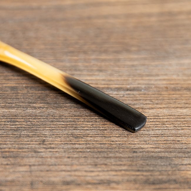 【6個セット】キャトルホーン　水牛の角のフォーク　美しいべっ甲模様[11.5cm×1.5cm] 5 - 持ち手の部分です
