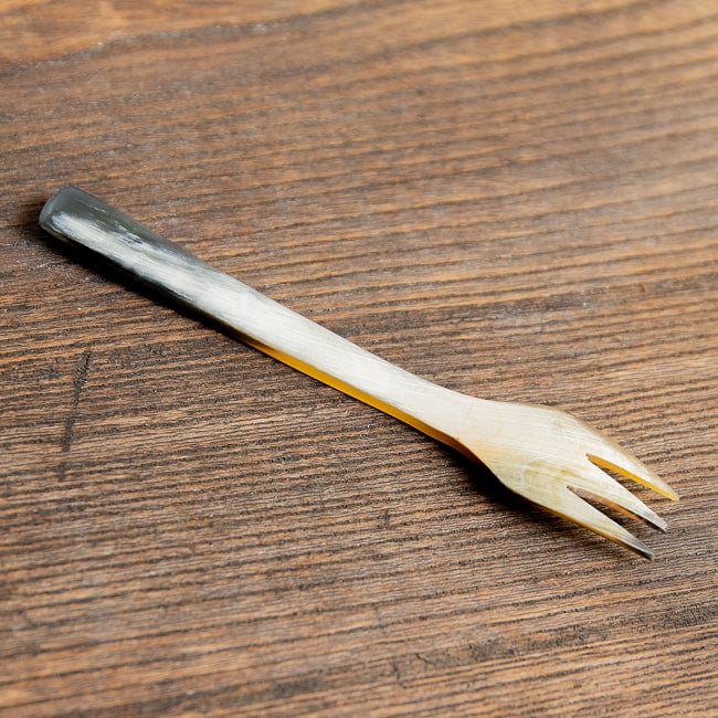 【6個セット】キャトルホーン　水牛の角のフォーク　美しいべっ甲模様[11.5cm×1.5cm] 6 - 裏面の全体写真です