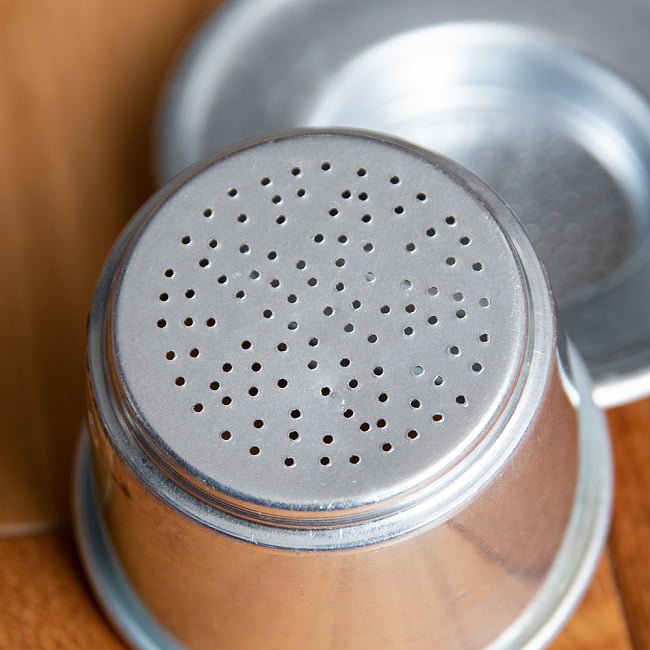 【4個セット】ベトナム コーヒー フィルター 【アルミ製】 9 - 底には穴が空いています