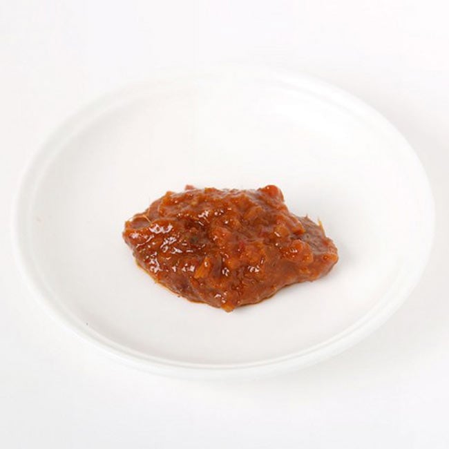 【6個セット】タイ レッドカレー ペースト - Thai Red Curry Paste 【AYAM】 3 - スパイスや調味料がすべて混ざってペースト状になっています。この一瓶で3〜4人分のカレーを作ることが出来ます。