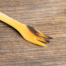 キャトルホーン　水牛の角のフォーク　美しいべっ甲模様[11.5cm×1.5cm] - サブ3