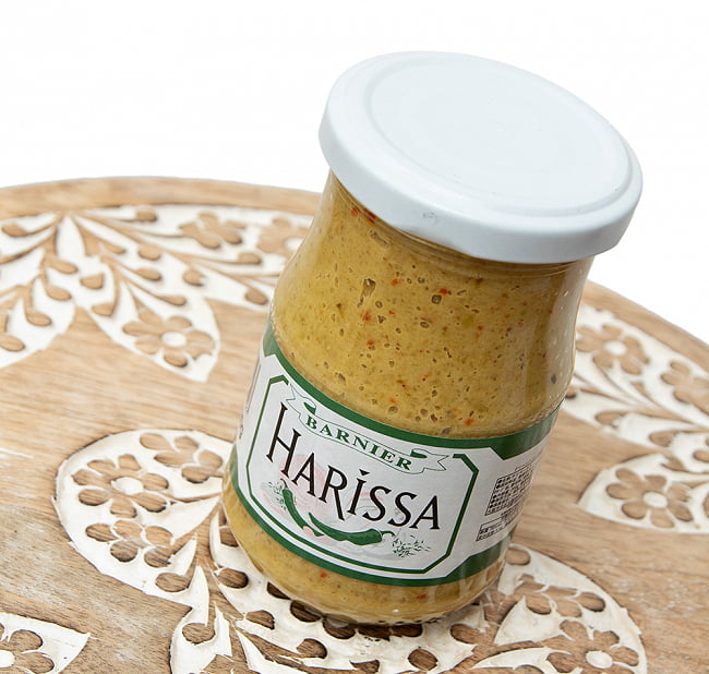 青唐辛子を使用したHarissa ハリッサ - チリペースト【Barnier】 3 - 斜めから撮影しました