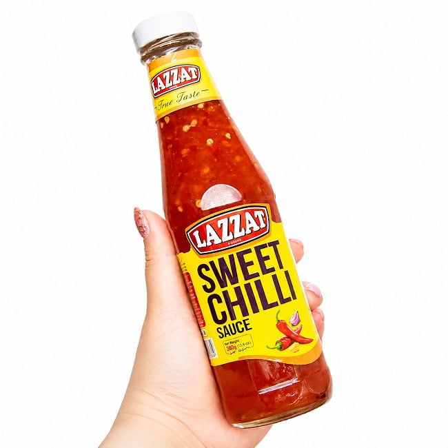 甘辛スイートチリソース - Sweet Chilli Sauce 380g - 【LAZZAT】 3 - このくらいサイズ感です。