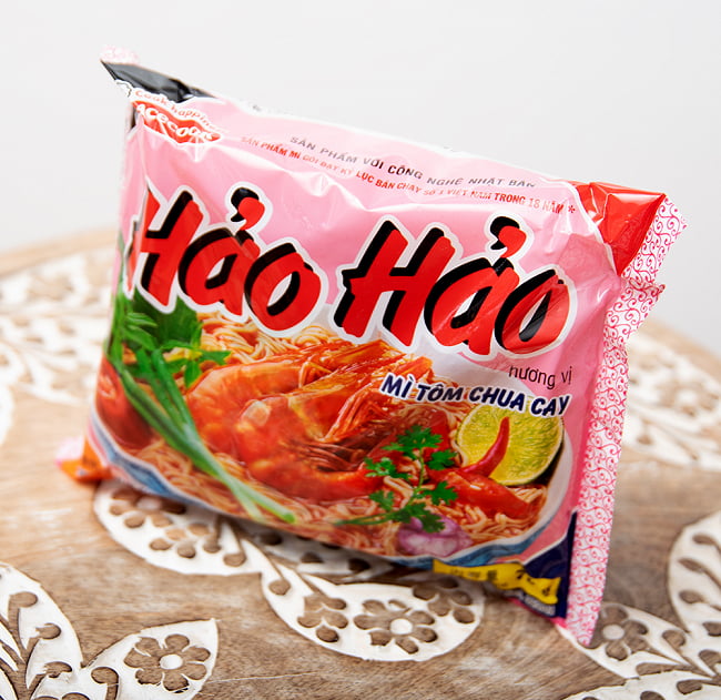 さわやかな酸味の旨辛えびだし味 インスタント麺 - Hao Hao Tom Chua Cay  2 - 中身はこんなかんじです。（写真は、同シリーズの味違いの商品です。）
