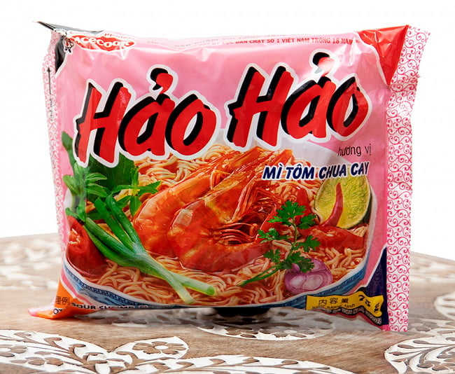 さわやかな酸味の旨辛えびだし味 インスタント麺 - Hao Hao Tom Chua Cay の写真