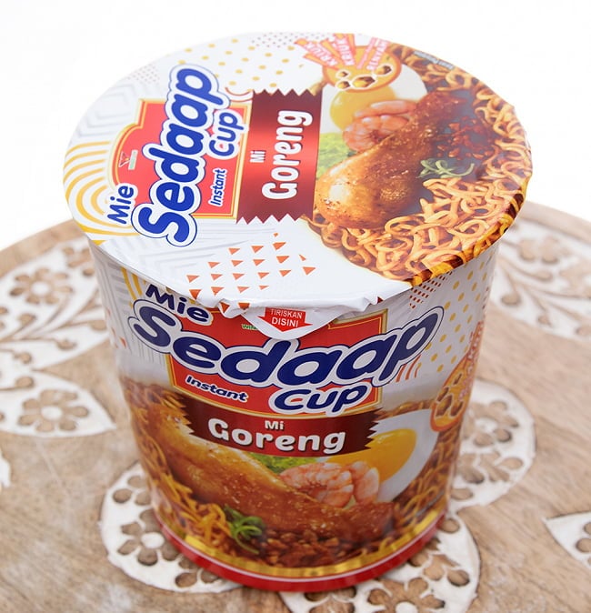 【Mie Sedaap】Mie Goreng インドネシア風焼きそばカップ ミーゴレン味 2 - パッケージを上から撮影しました