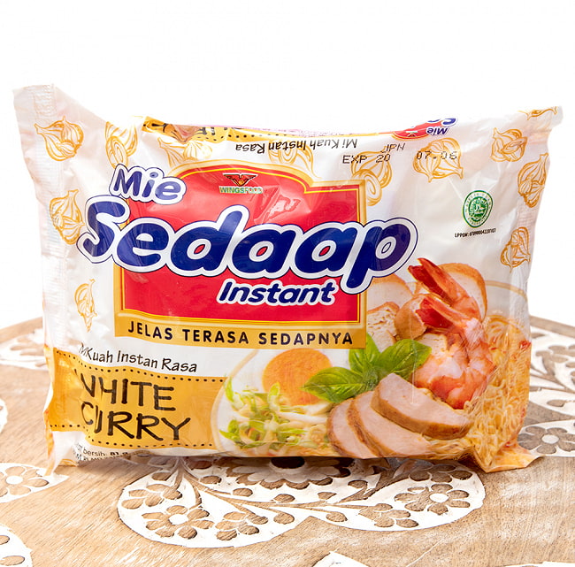 インスタント ヌードル WHITE CURRY - ホワイトカレー味 【Mie Sedaap】 の写真1枚目です。インスタントヌードル、ホワイトカレー味 です。お湯を沸かせばすぐ出来ます。インドネシア料理,インドネシア,インスタント麺, オニオンチキン味,ハラル