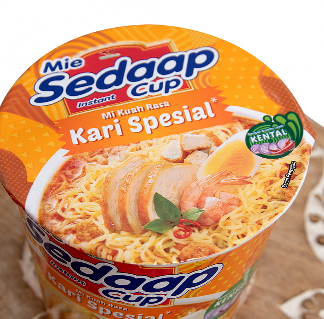 インスタント カップ ヌードル カレースペシャル味 - Mi Kuah Rasa Kari Special  【Mie Sedaap】  3 - 上面から撮影しました