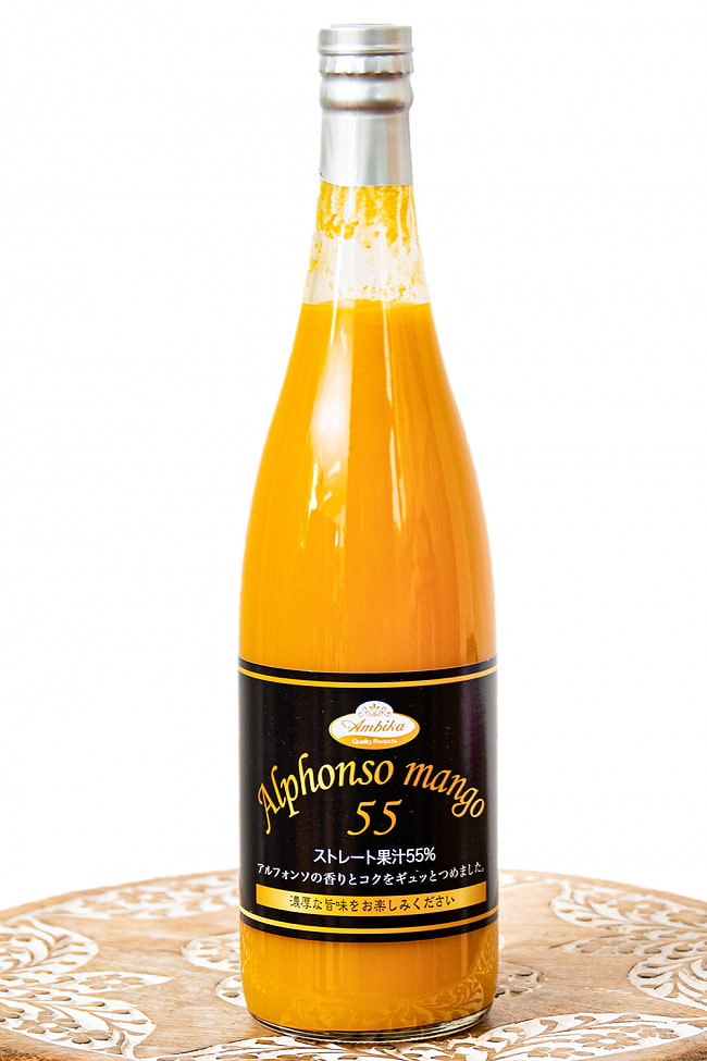 ぜいたく果汁55%！ インドのアルフォンソ マンゴー ジュース 720mlの写真1枚目です。黄金色が美しいアルフォンソマンゴージュースです。ジュース,ドリンク,アルフォンソ,