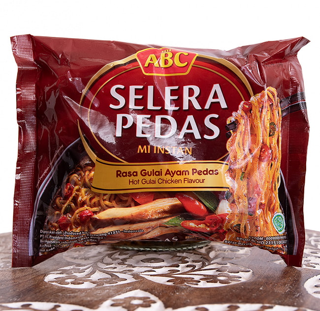 SELERA PEDAS - グライアヤムプダス味ラーメン[ABC Rasa Gulai Ayam Pedas]の写真1枚目です。チキンカレー味でコシのある麺が特徴のグライアヤムプダス味ラーメンですインドネシア料理,インドネシア,インスタント麺, ABC,ハラル