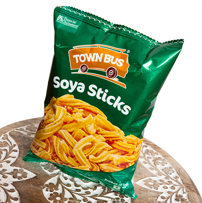 スパイスの味が後をひく南インドスナック - Soya Sticks 110g【TOWNBUS】 2 - 斜めから撮影しました