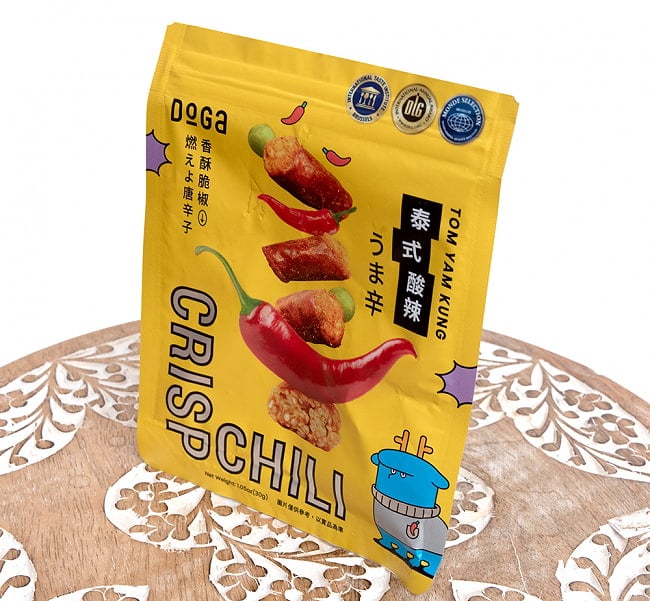 台湾スナック クリスプチリ トムヤンクン風味 30g - CRISP CHILLI 泰式酸辣 うま辛【台湾DOGA】 3 - 斜めから撮影しました