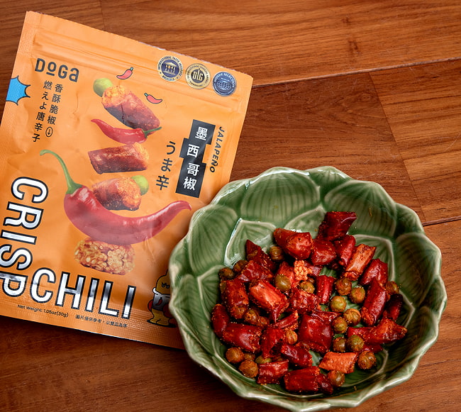 台湾スナック クリスプチリ ハラペーニョ風味 30g - CRISP CHILLI うま辛【台湾DOGA】 6 - 中身を開けてみました。辛そうで、そこまで辛くないおつまみスナックです