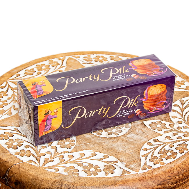 パキスタンのビスケット Party Pik ピーナッツ＆レーズンの写真クッキー,ビスケット,スナック,パーティ,チャイ,ティータイム