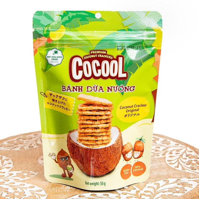 ローストココナッツクラッカー オリジナル 50g【COCOOL】の写真ベトナム,ココナッツ,ココナッツスナック,グルテンフリー,健康志向,ハラル食品